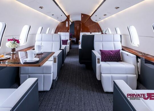 What Are the Latest Trends in Private Jet Decor